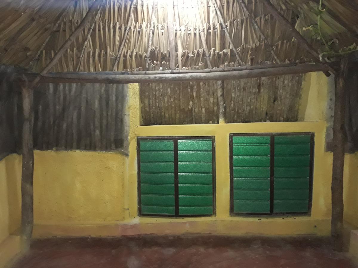 El Chac Mool Bed & Breakfast Santa Elena Luaran gambar