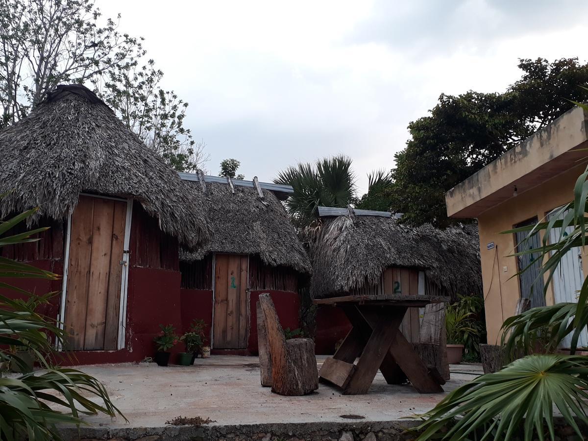 El Chac Mool Bed & Breakfast Santa Elena Luaran gambar